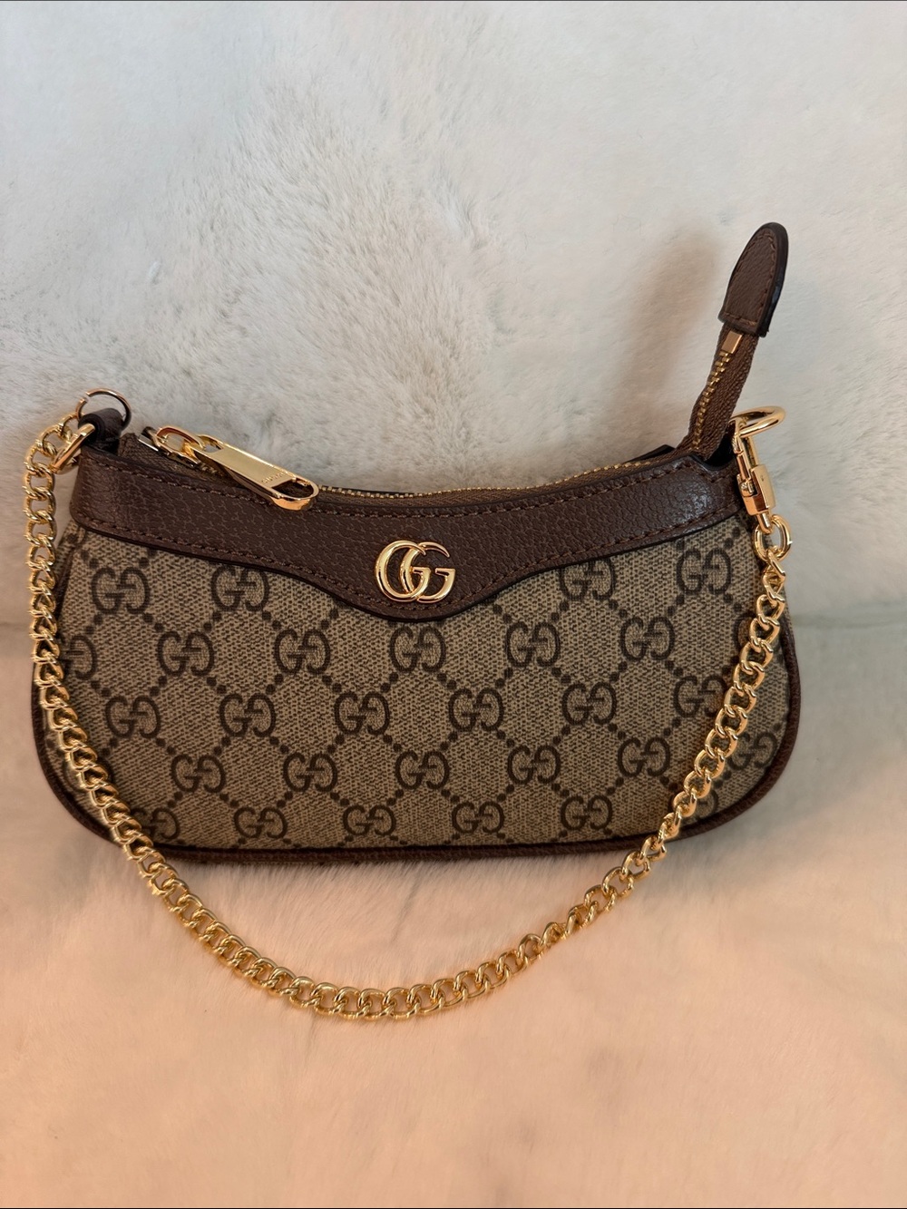 NWOT Source Unknown Brown GG Monogram Mini Shoulder Bag with Gold Chain